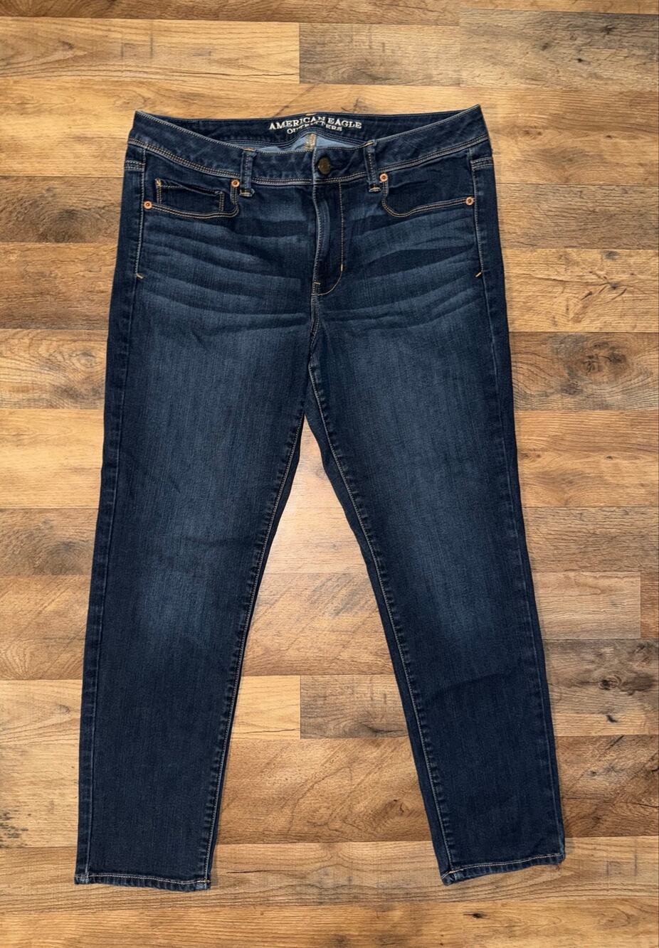 American Eagle women’s super skinny blue jeans